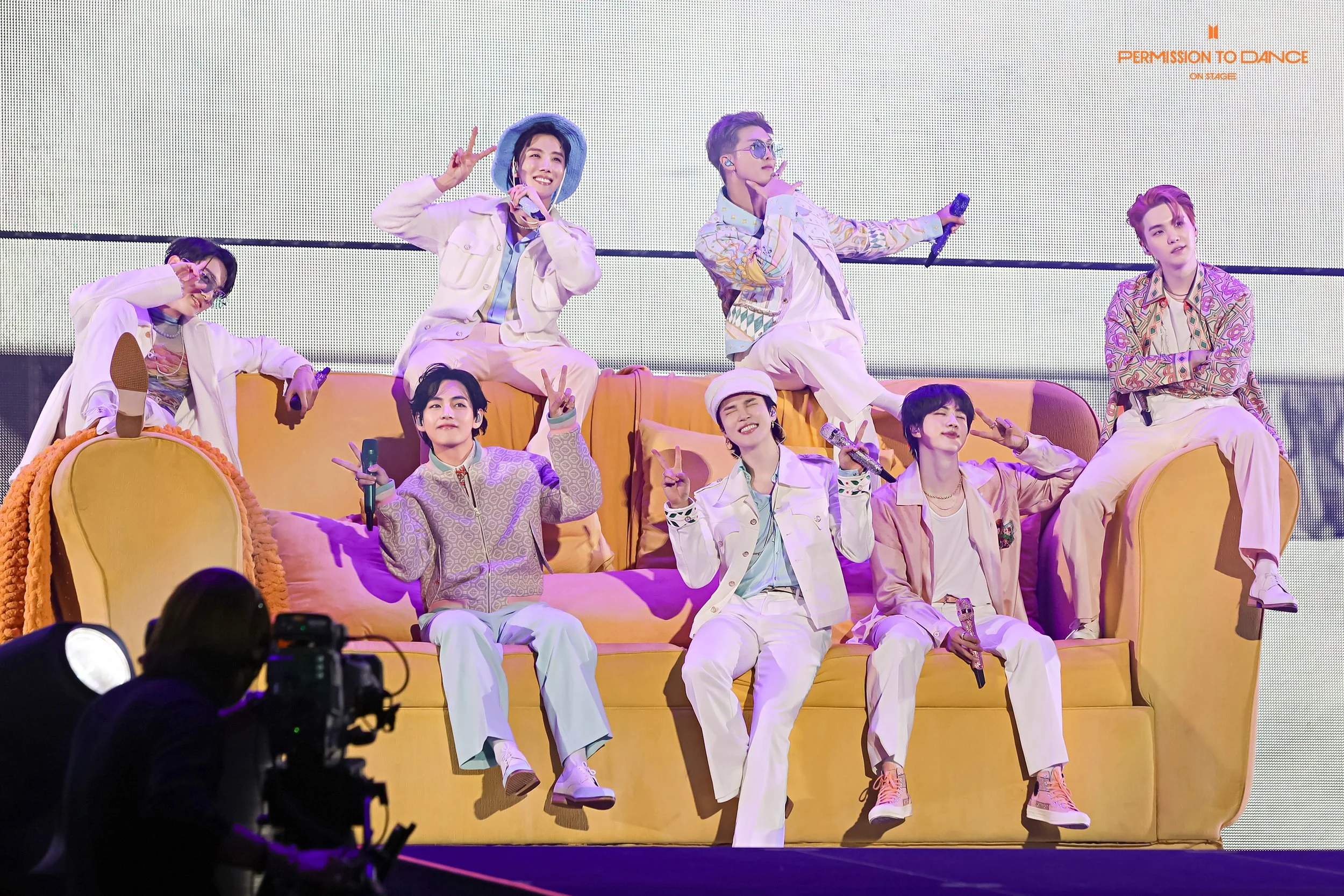 Bts Album Brand New - BTS [PERMISSION TO DANCE ON STAGE