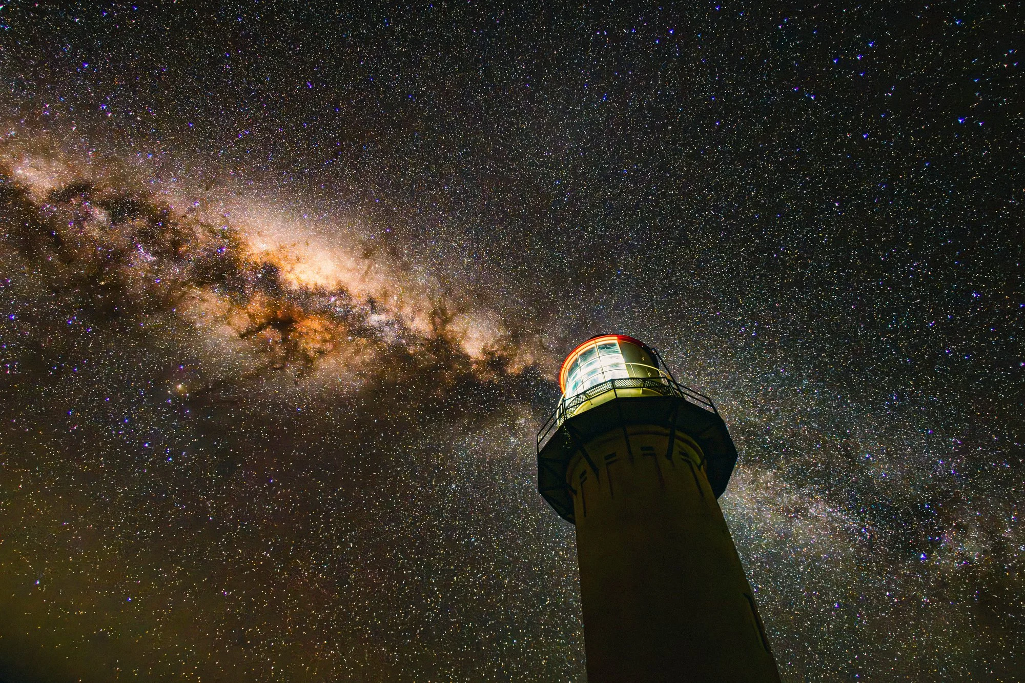Bloweholes Lighthouse_01.JPG
