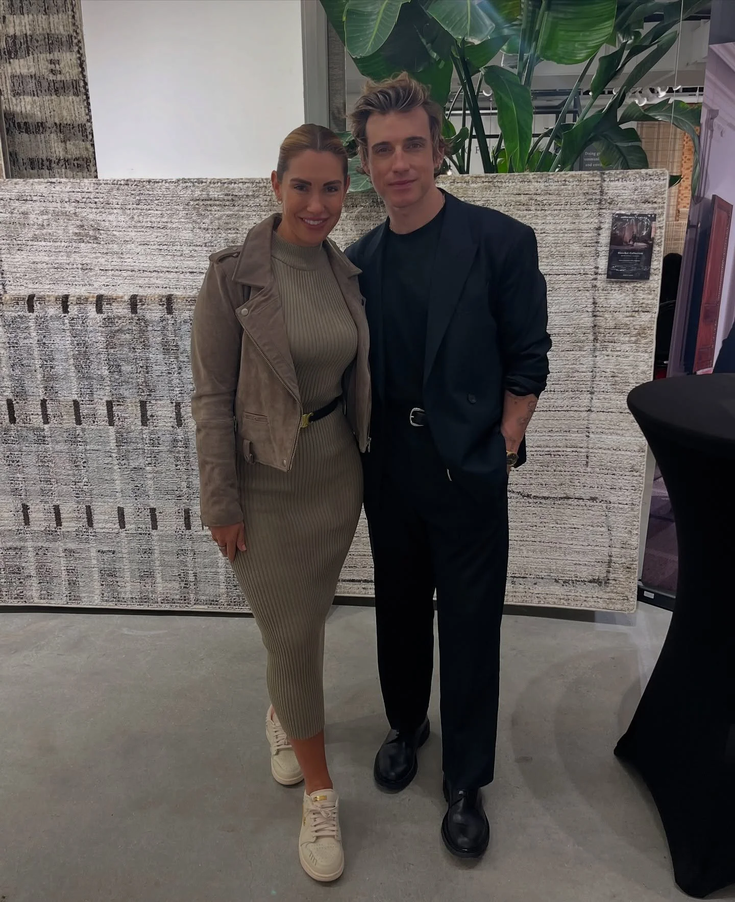 Jeremiah doing what he does. Such terrific debuts and amazing time celebrating @jeremiahbrent