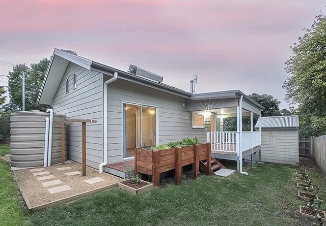 The Bega cottage!
Small, stylish and sustainable. .
.
.
.
#tinyhomes #cabin #cottage #shack #sustainability #solarpassive #greenhome #builders #design #bega #merimbula #southcoast #company #nsw #australia