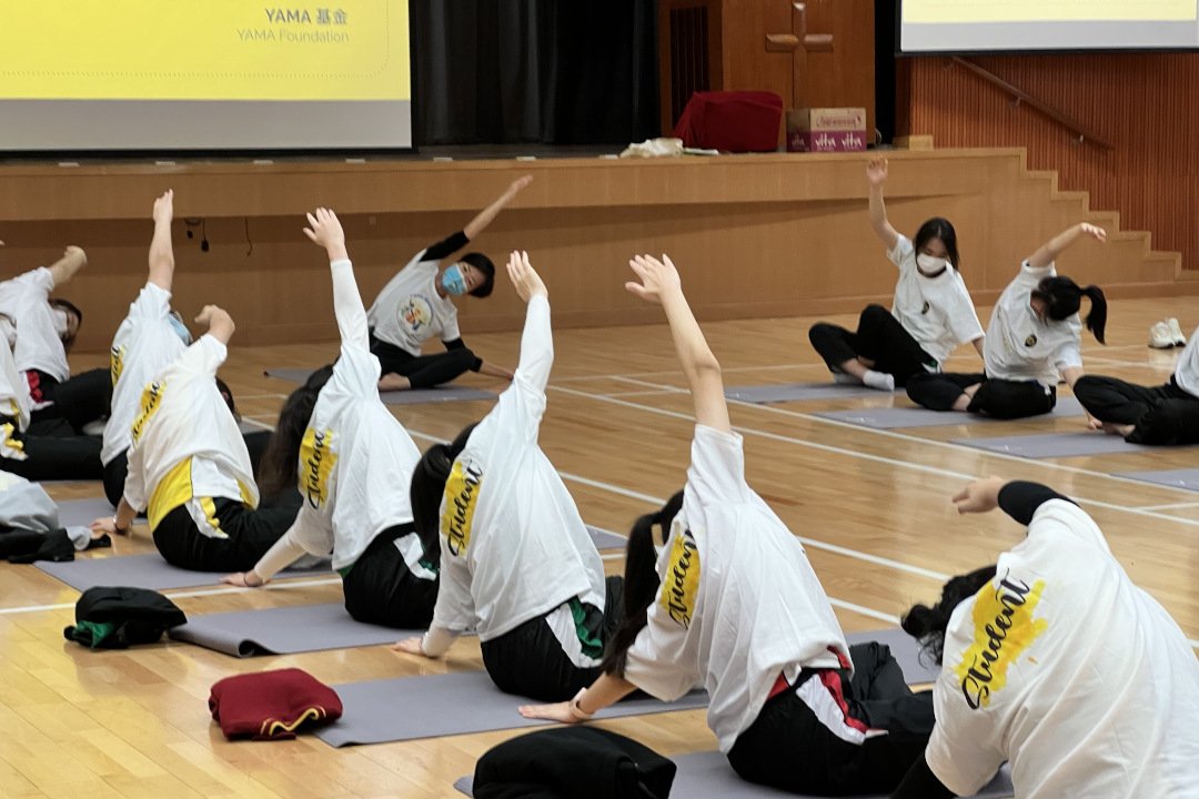 InspireHK SPORTSChat Teens Yoga - 凝動香港體育基金 SPORTSChat 青少年瑜伽