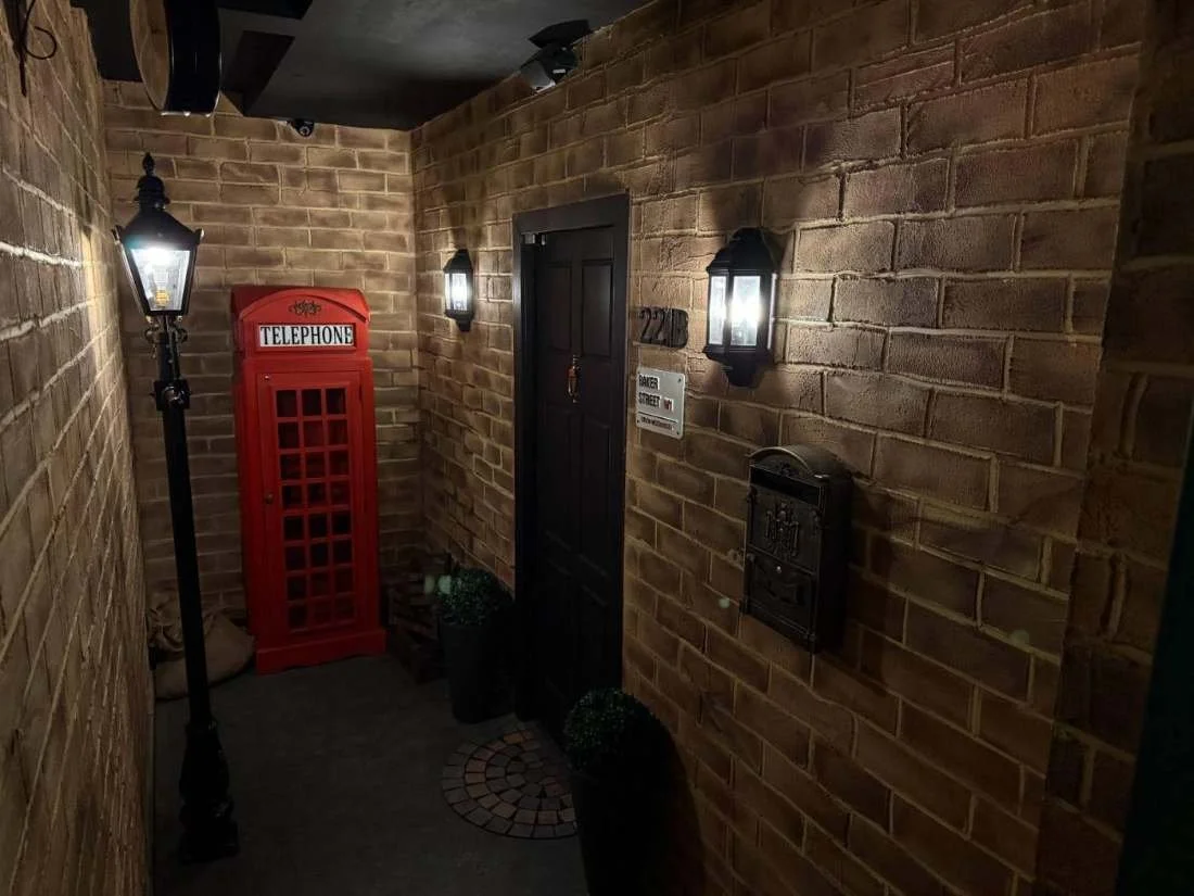 221b-baker-street-escape-room-london-gallery-2.jpg