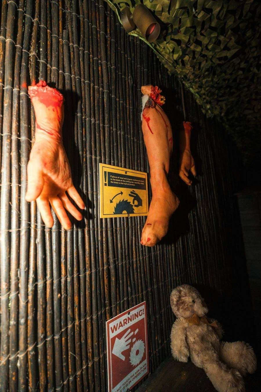 masters-cabin-escape-room-london-gallery-1.jpg