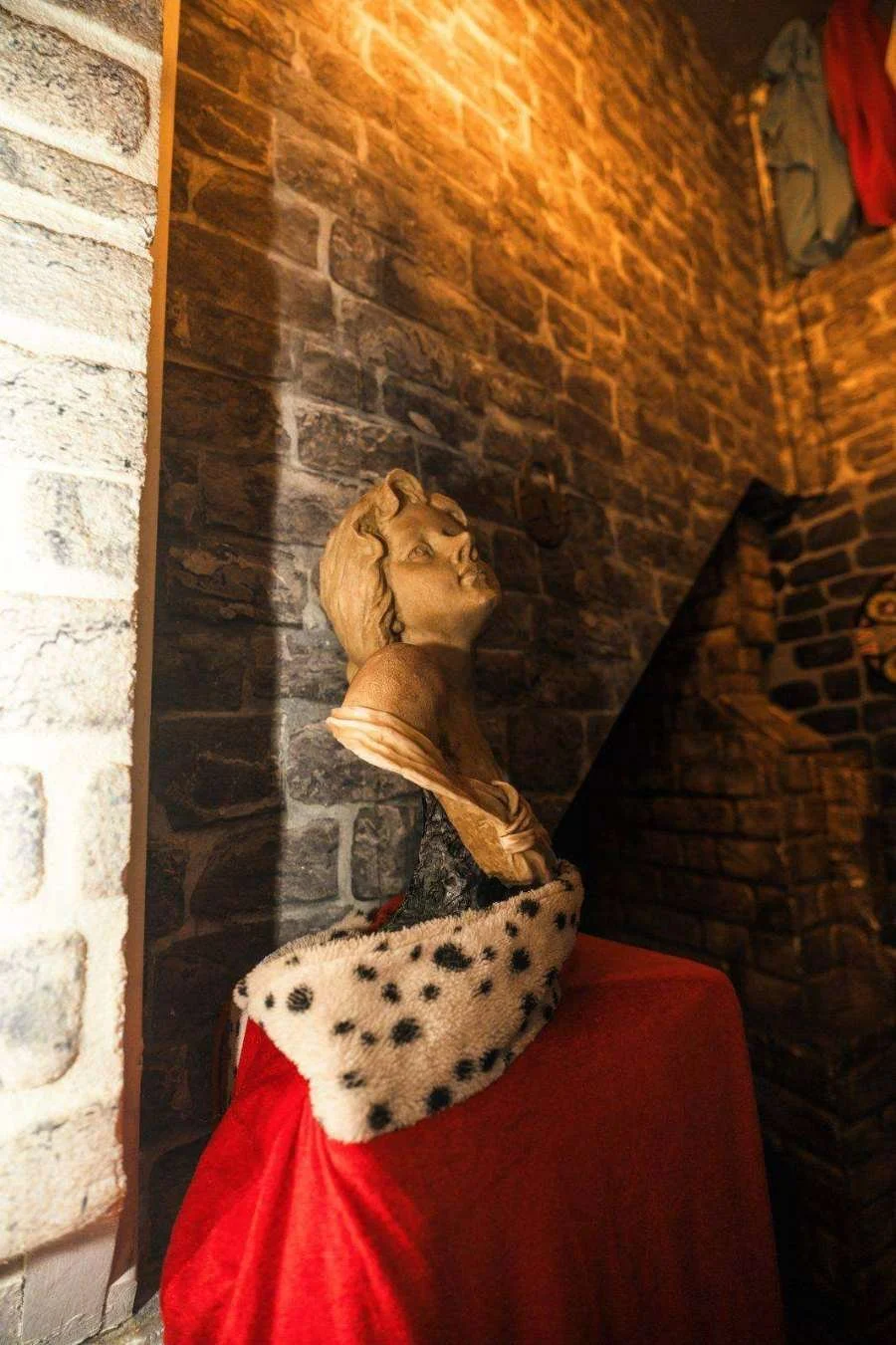 overthrone-escape-room-london-gallery-4.jpg