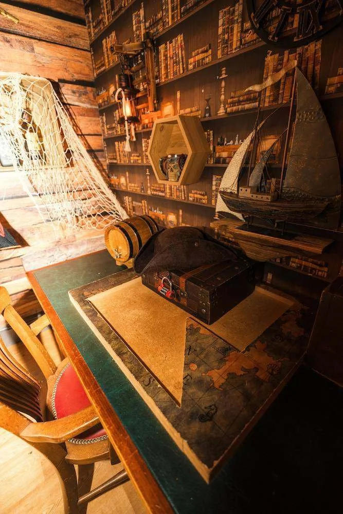 pirates-fortune-escape-room-london-gallery-1.jpg