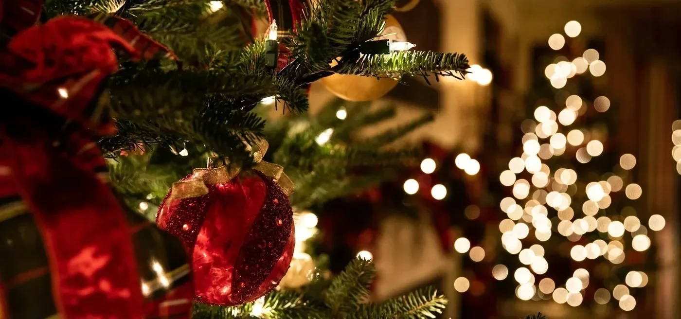 escape-london-christmas-parties-london-christmas-parties-hero-background.webp