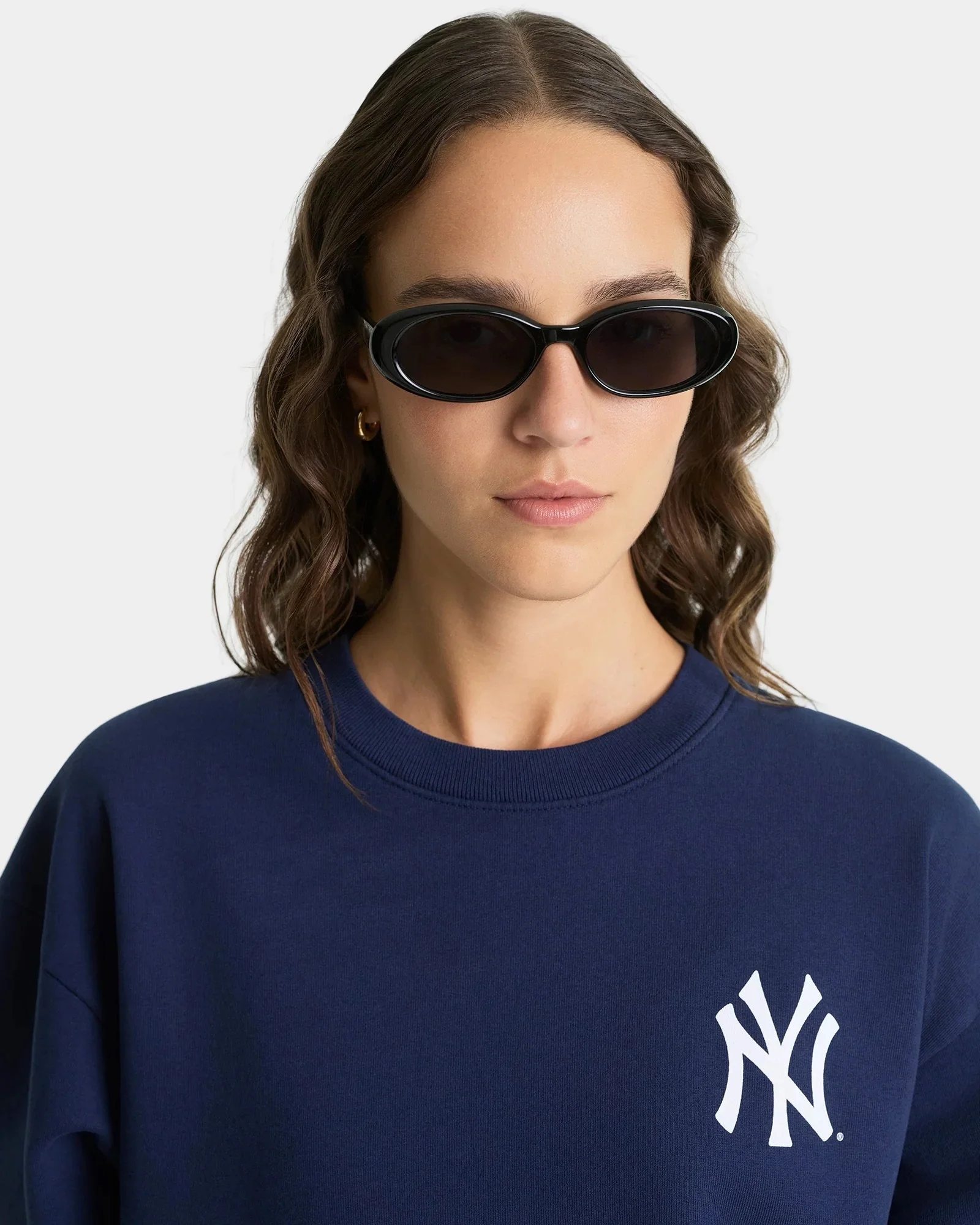 Sporty&Rich - Yankees Serif Crewneck - Navy