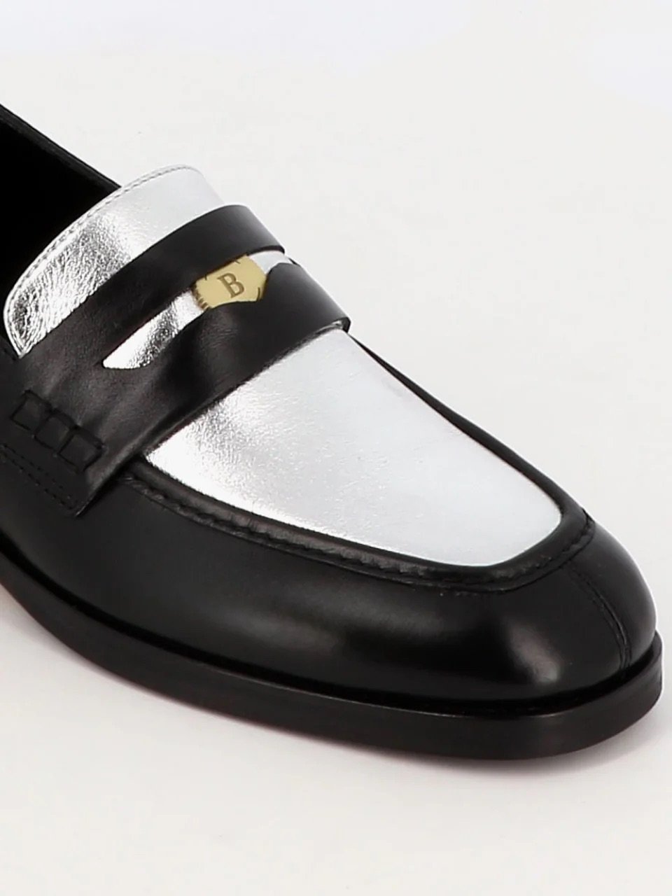 Socque-Jasper-Argent-Noir-Bicouleur-cuir-detail.jpg