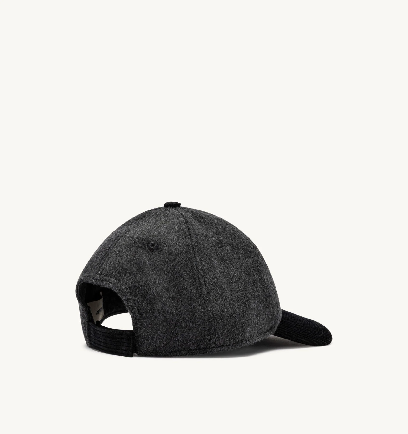 cappello_da_baseball_in_lana_con_logo_ricamato_unisex_850430_dettaglio_retina_14_20260901142137.jpeg