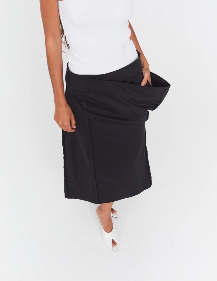 The_Garment_21165_Cyprus_Skirt_black_050_20.jpg