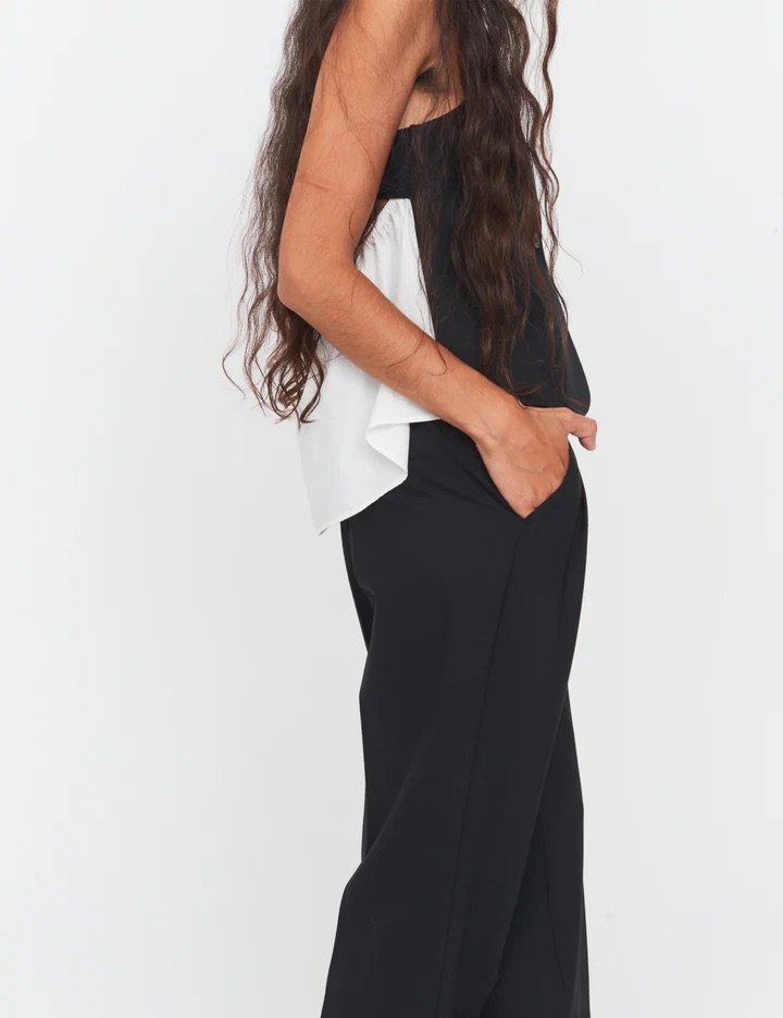 The_Garment_21228_Noah_Tank_Top_black_050_20.jpg