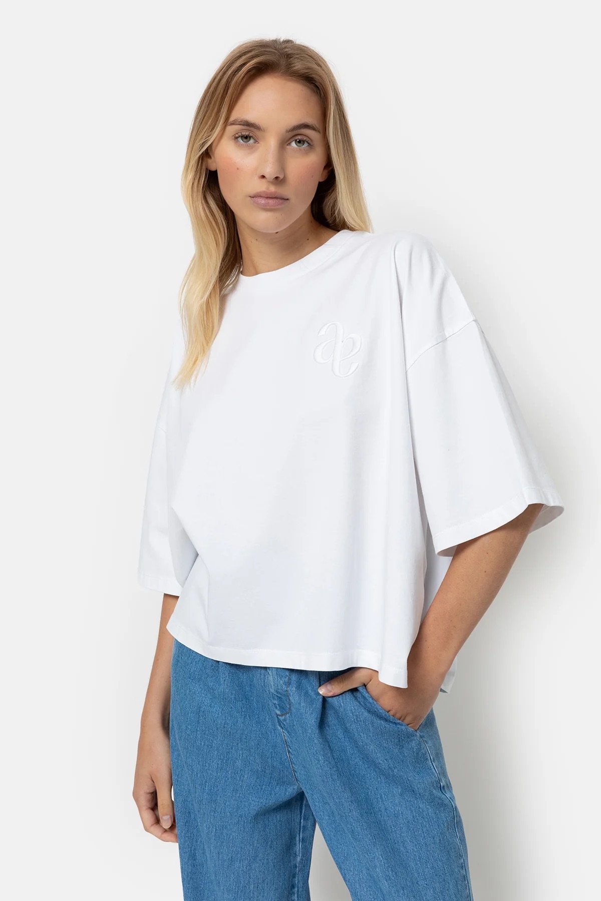 Âme - Eloise-A Boxy T-Shirt - White