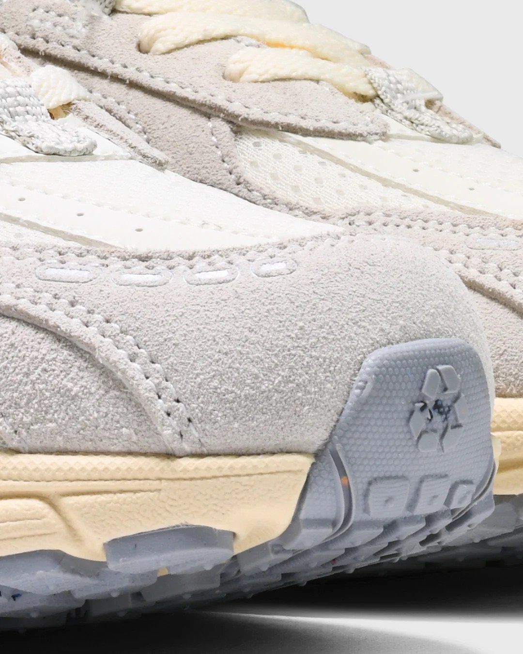 Mercer - Re-Run Vintage Suede - Sand