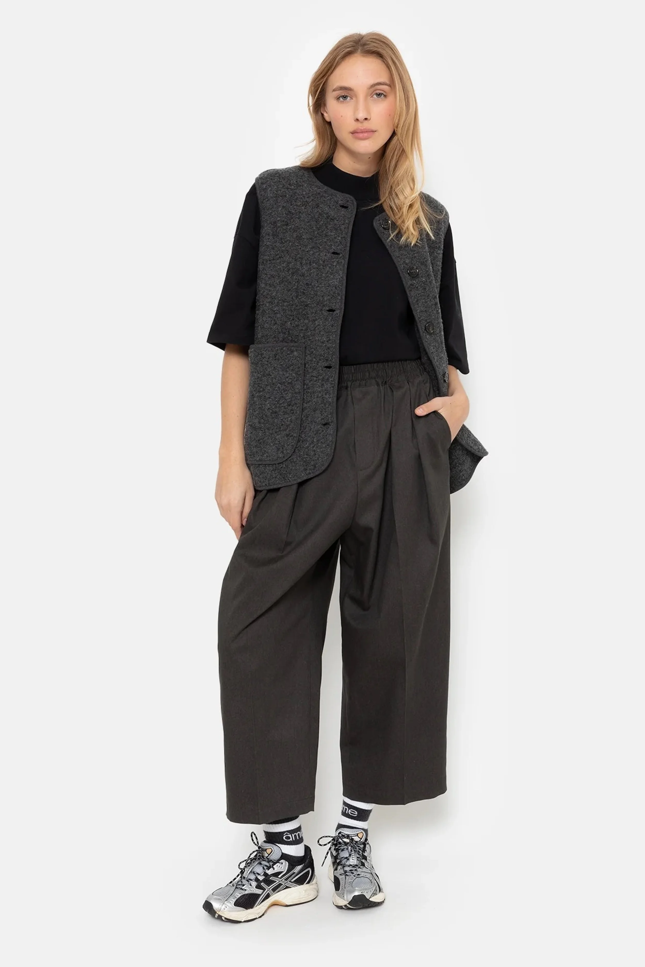 Âme - Kick Pleated Pant - Dark Grey
