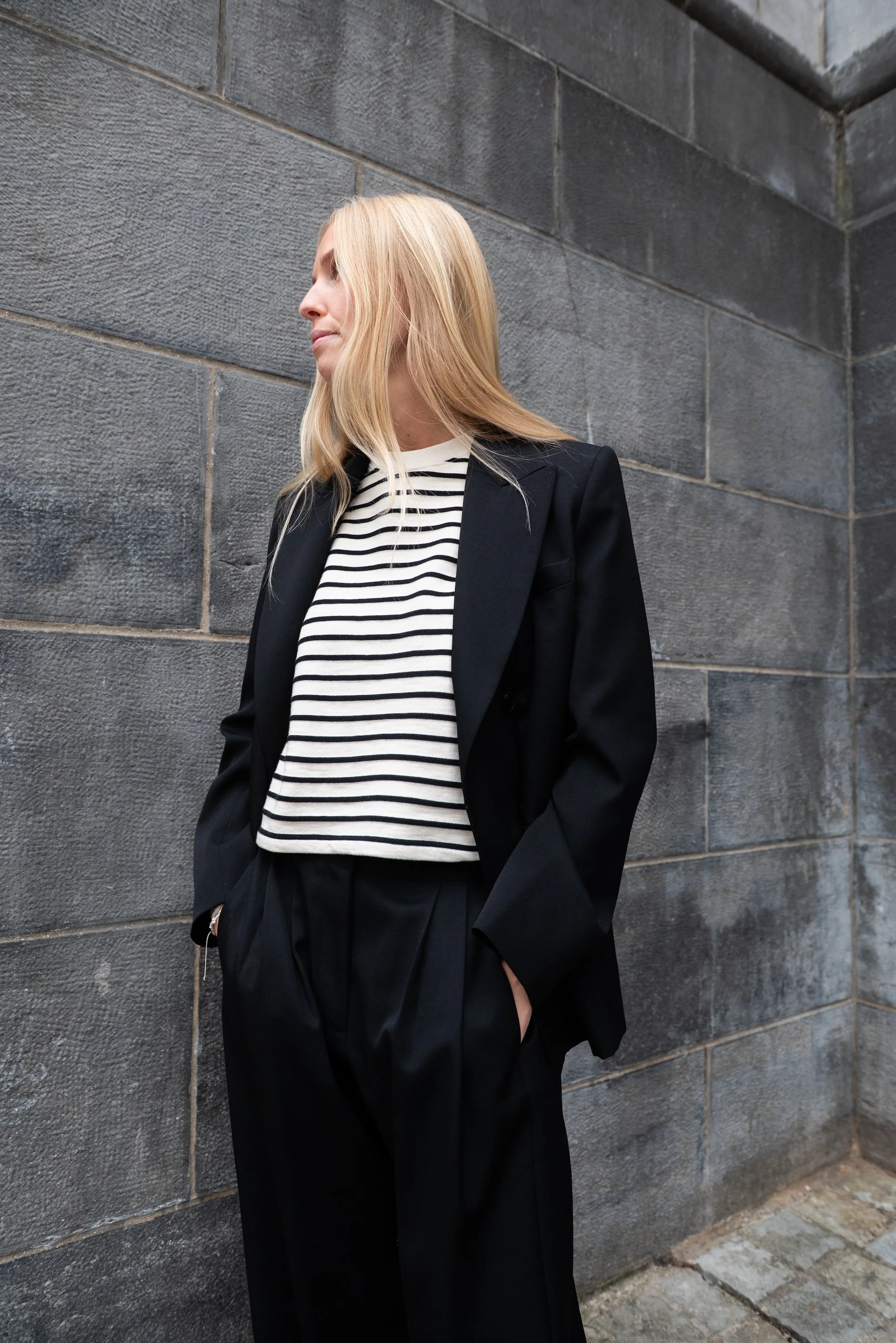Anine Bing - Myers Cropped Tee - Black