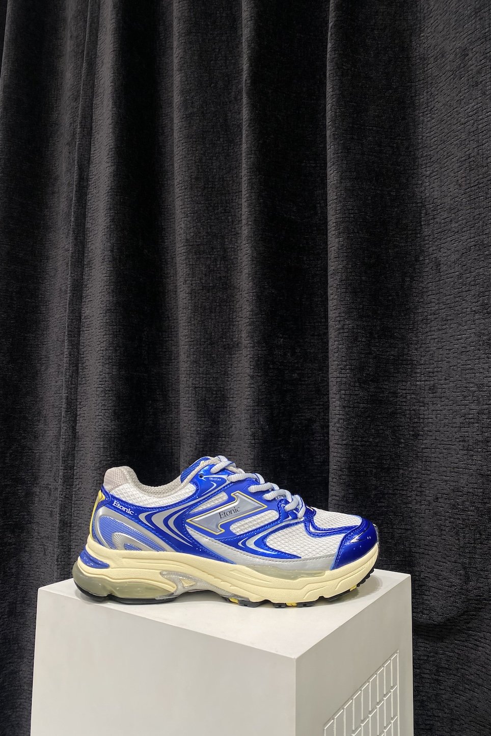 ETONIC - Evolution Base - Alive