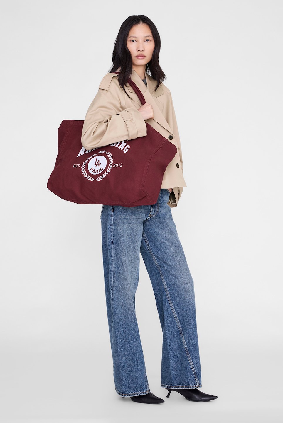 AB-LEO CANVAS TOTE COLLEGIATE-FIG_A-13-12763-BGN28_1243.jpg