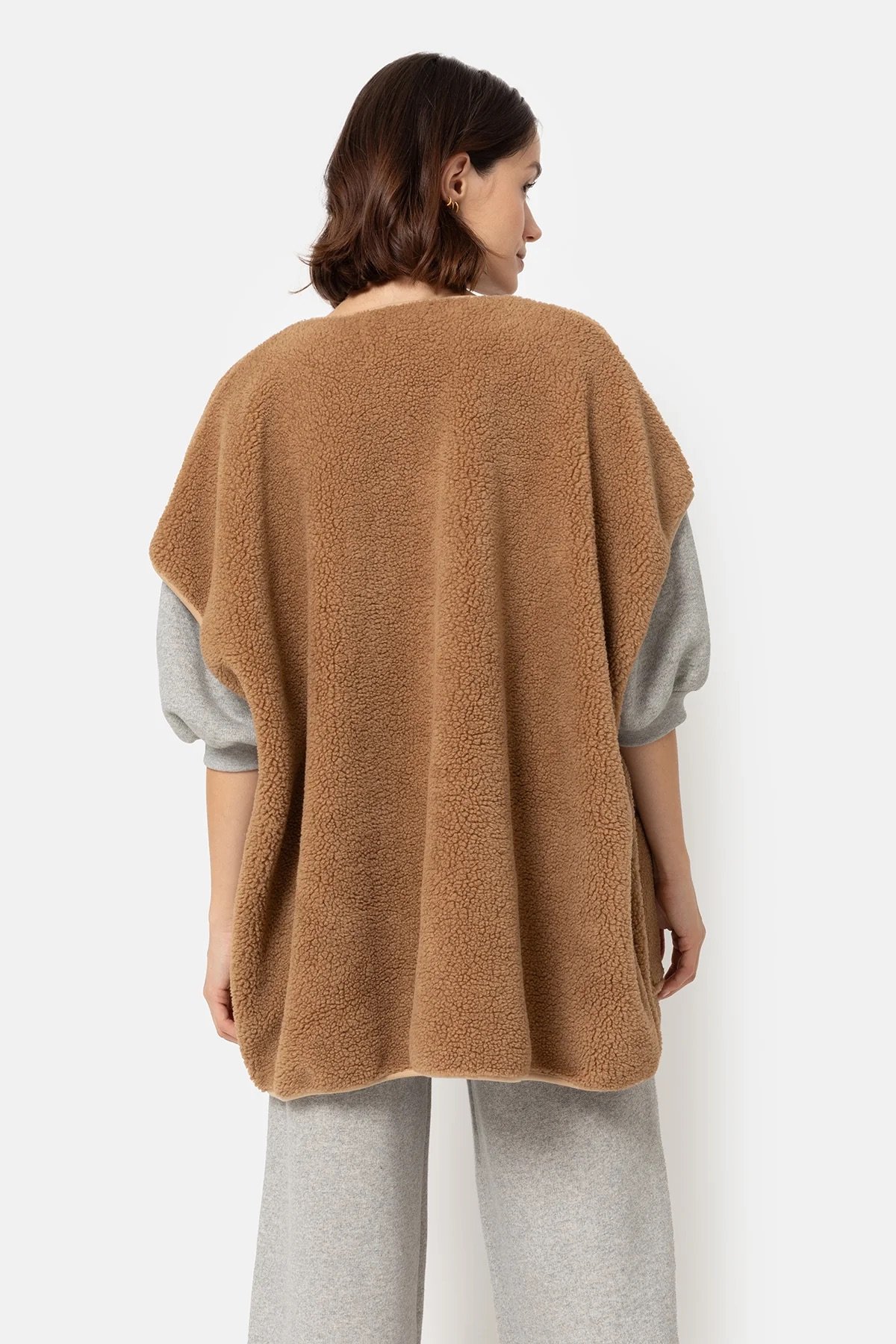 Âme - Ines Sleeveless Teddy Jacket - Camel