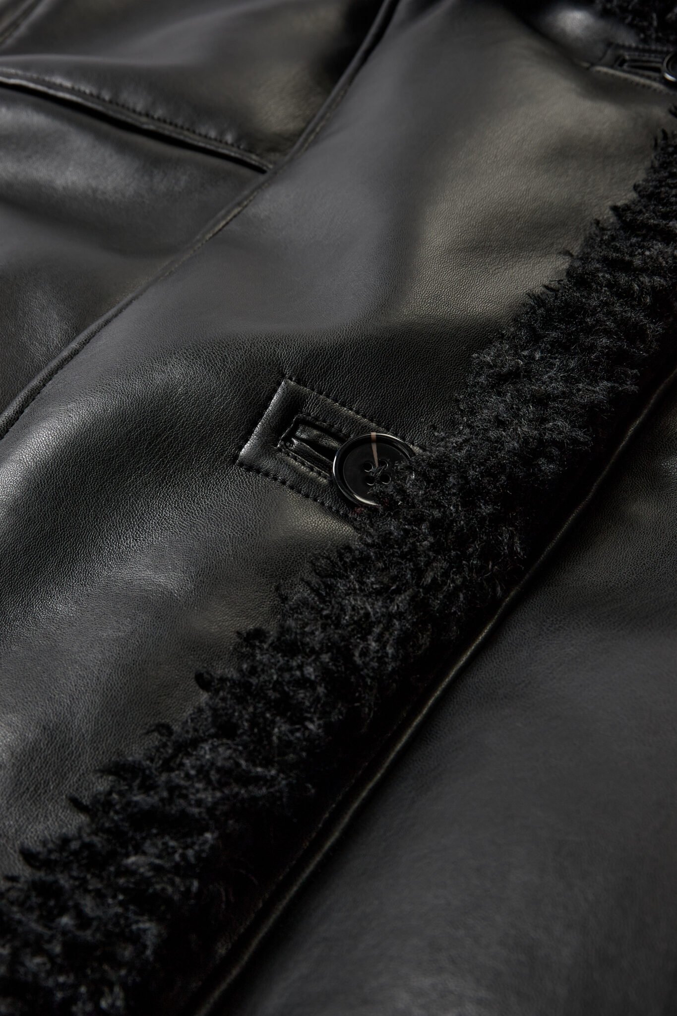 The_Garment_20834_Brooklyn_Aviator_Jacket_050_3-1365x2048.jpg