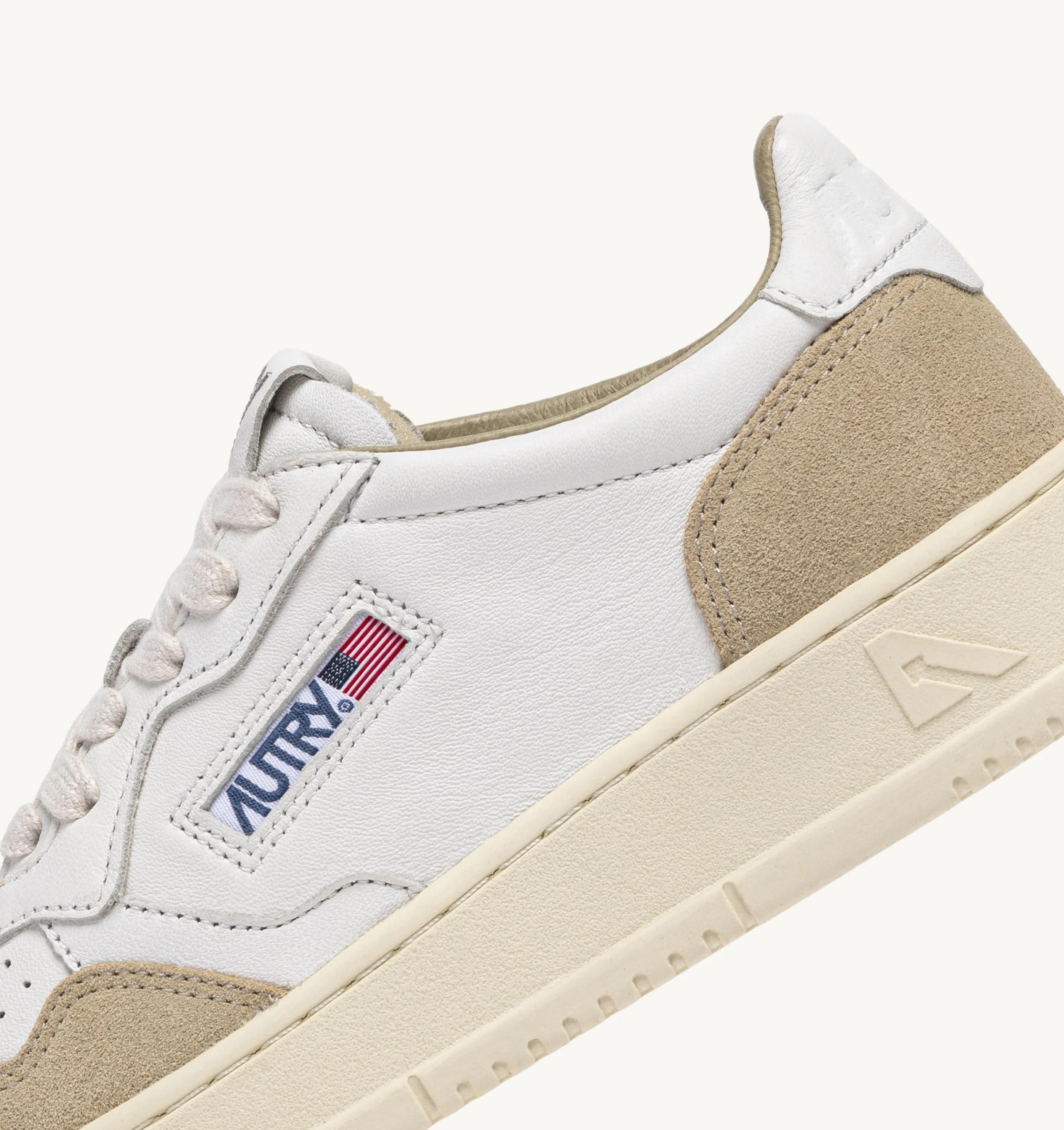 Autry - Low Suede Medalist GS44 - White Sponge
