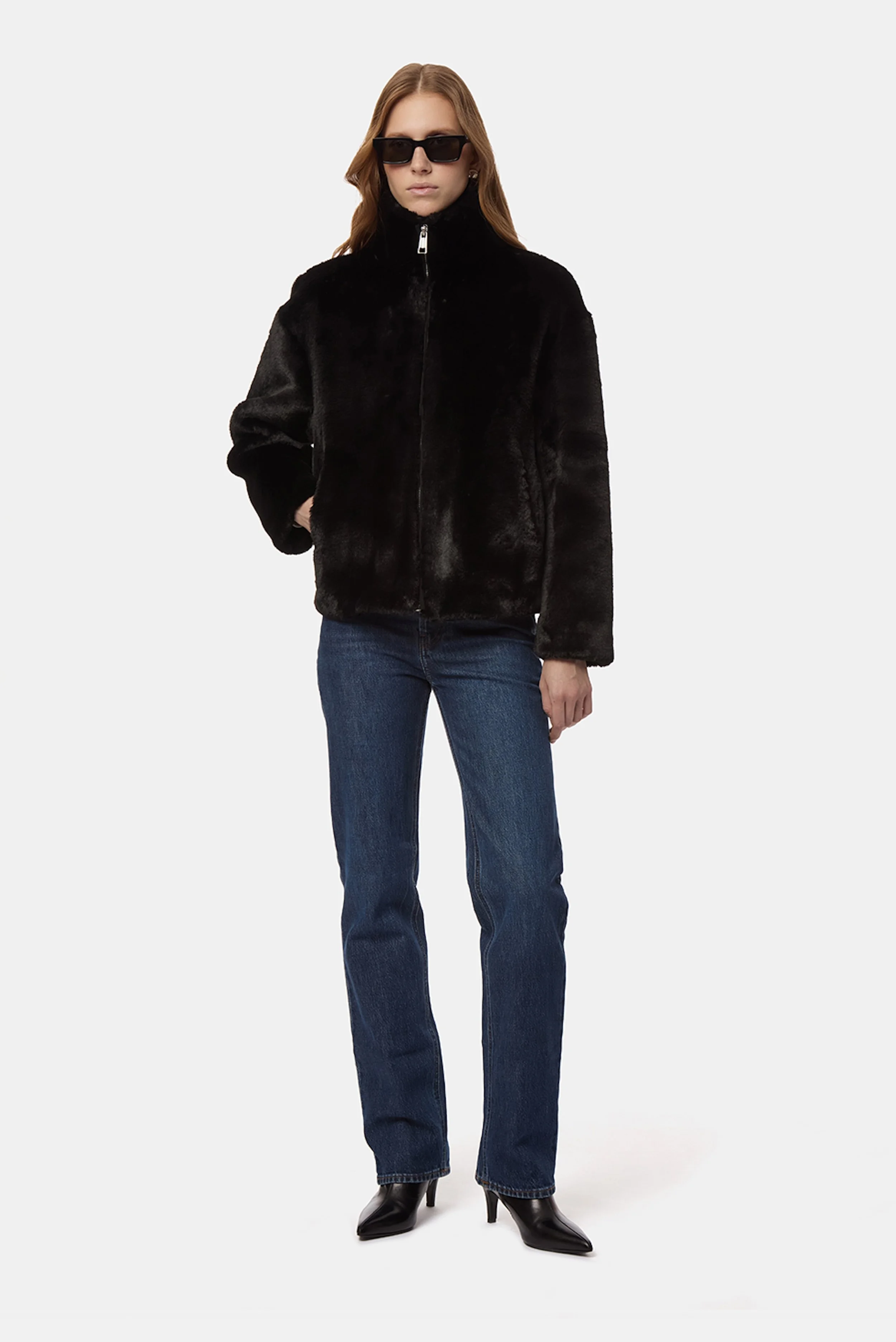 JcWxq7uVRGGbFBeoDD_lBQ_F6CT478NO1_BROOKS_NOIR_0035.jpg
