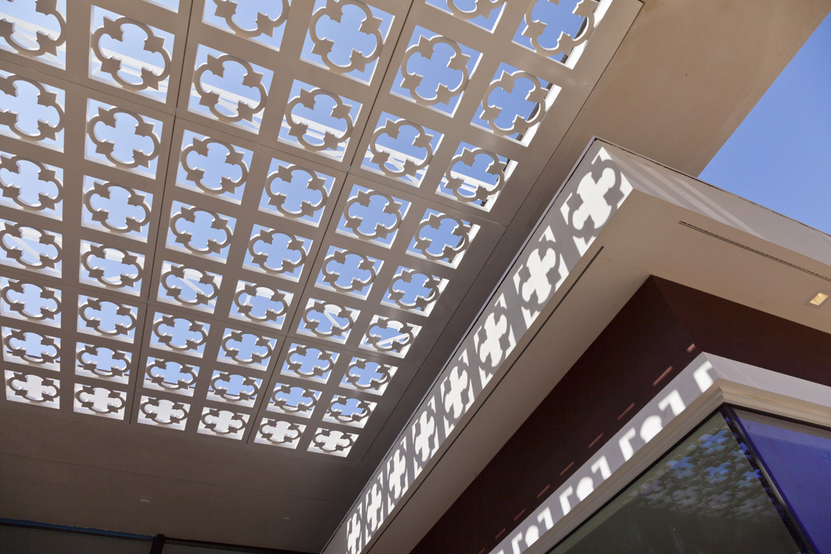 MKL_Construction_Hamptons_Building_Modern_Waterfront_Home006.jpg