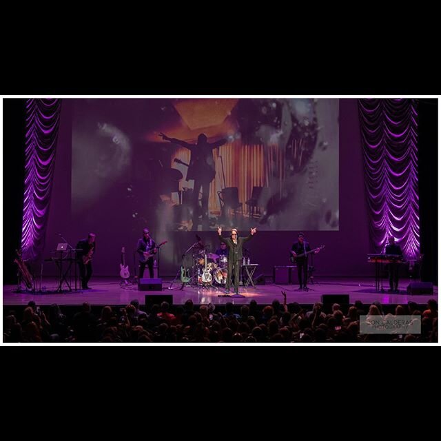 Happy Birthday to Todd Rundgren.  A shot from his tour a year ago in Cincinnati. #toddrundgren