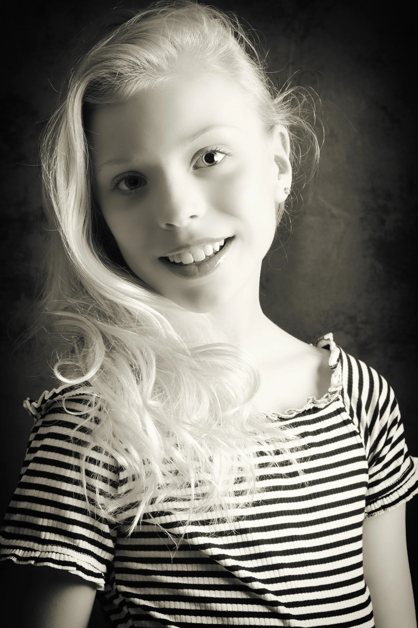 Mylee_001208_AEP2_BW9.jpg