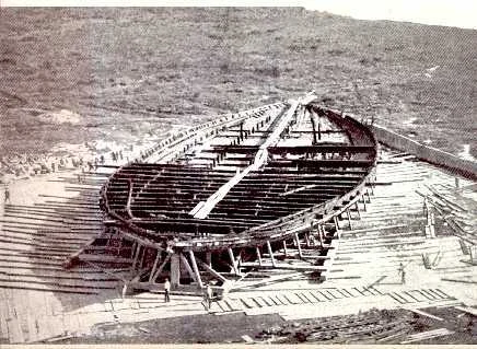 nemi_ship_hull_1930.jpg