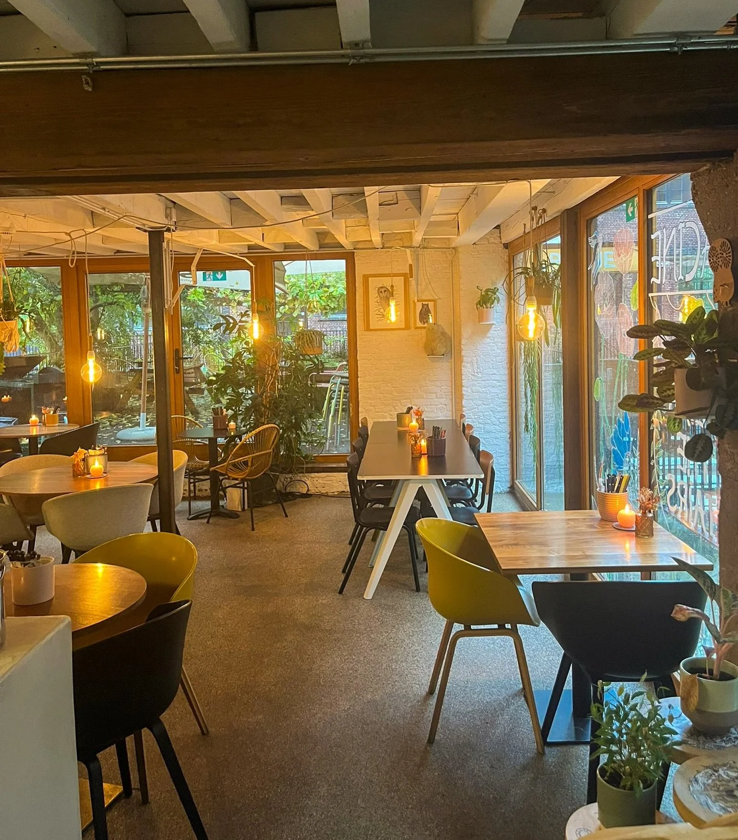 🕯️Cosy season is here ☕️
We&rsquo;re saying goodbye (for now) to our rooftop terrace and bringing the cosiness indoors. Make sure to book your comfy seat &mdash; spots are limited! Reserve through the link in our bio. Come join the cosiness!
