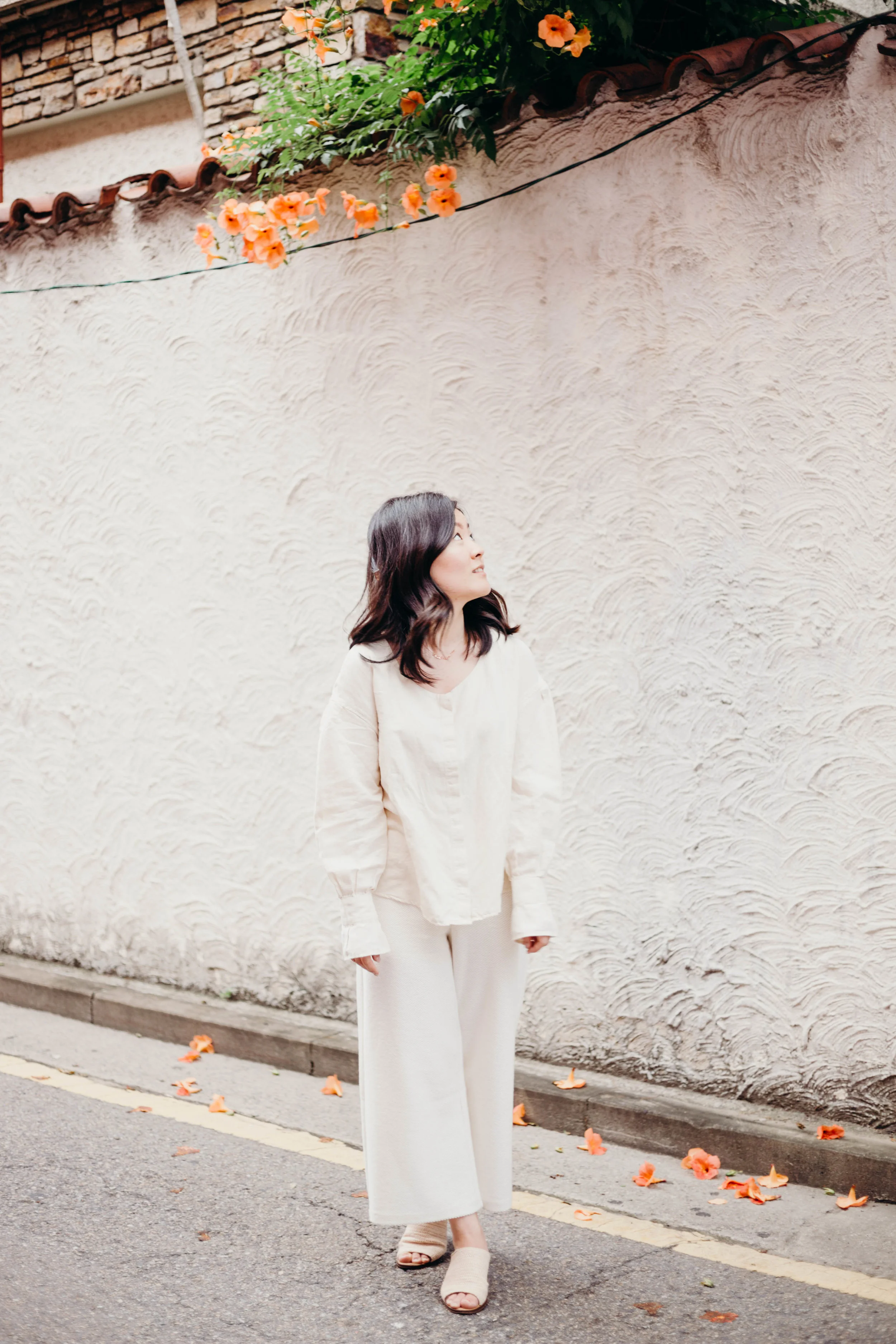 The Most Worn Item in My Wardrobe | On the Street Where We Live ( aretherelilactrees.com ) MANGO, neutrals, summer style, Seoul, orange flowers