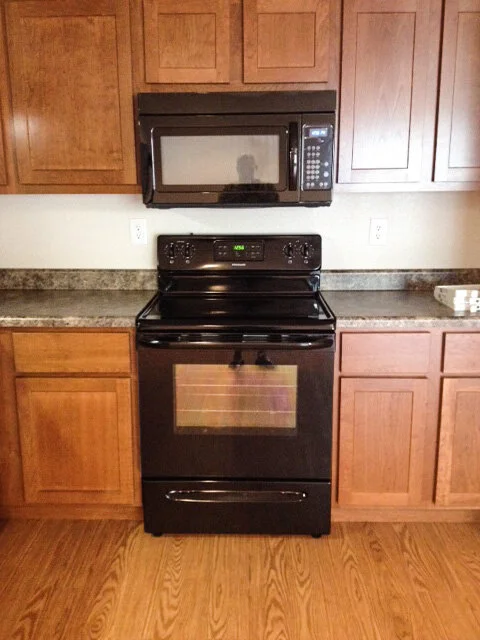 Kitchen 2.jpg