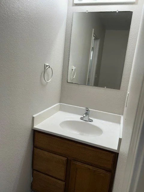 6773b25.jpg