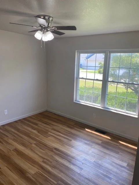 4866Ric_FrontBedroom.jpg