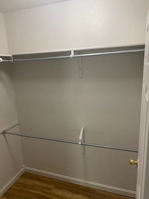 4866Ric_mastercloset.jpg