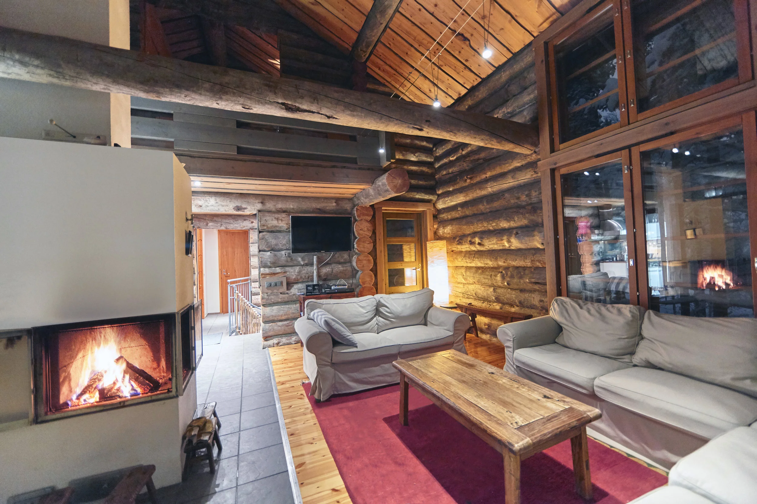 valkoinen takka2.jpg