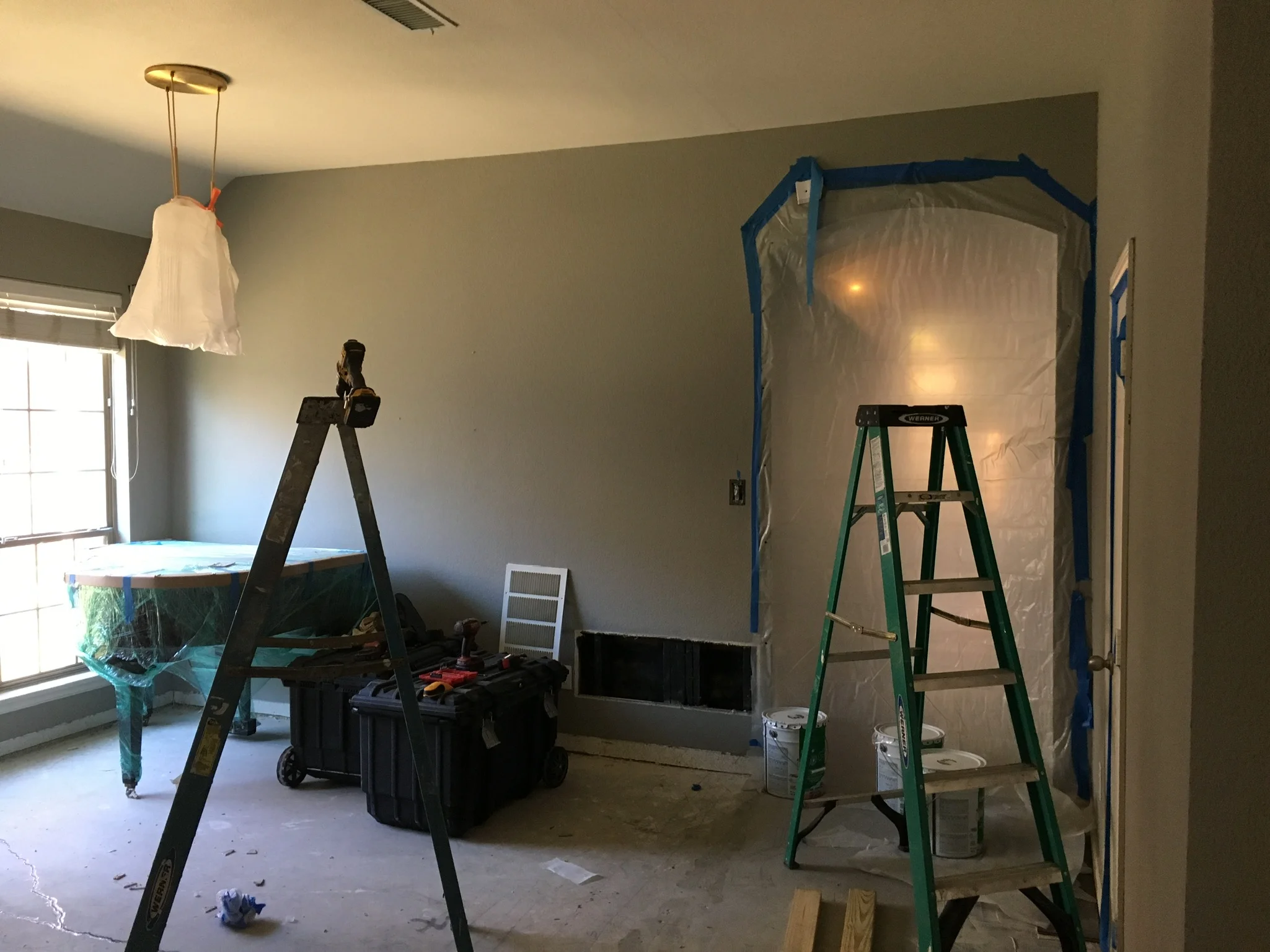Entryway -BEFORE