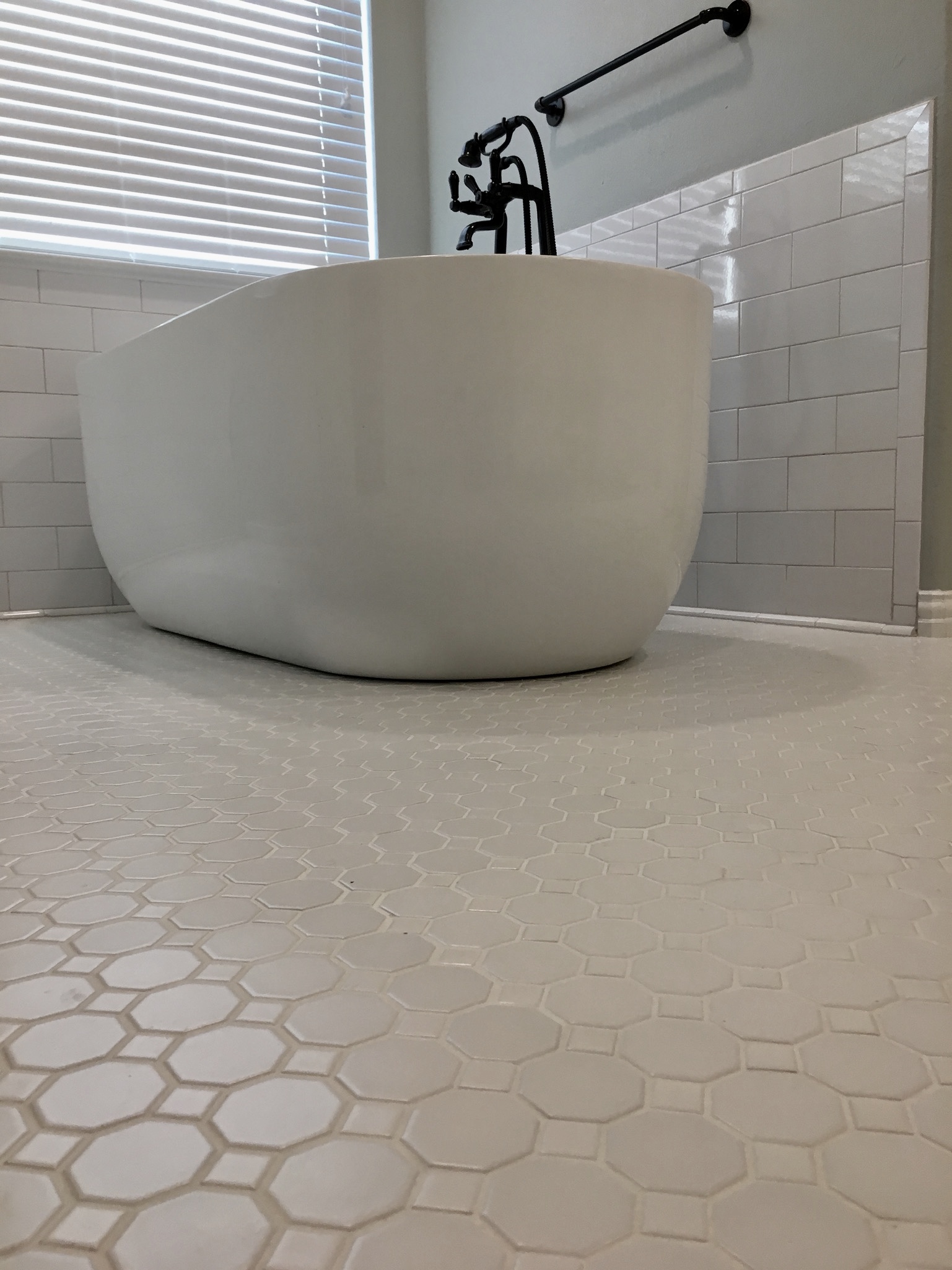 Floor &amp; Tub