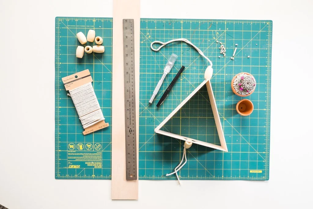 love-ding-blog-diy-beaded-triangle-planter-project-supplies.jpg