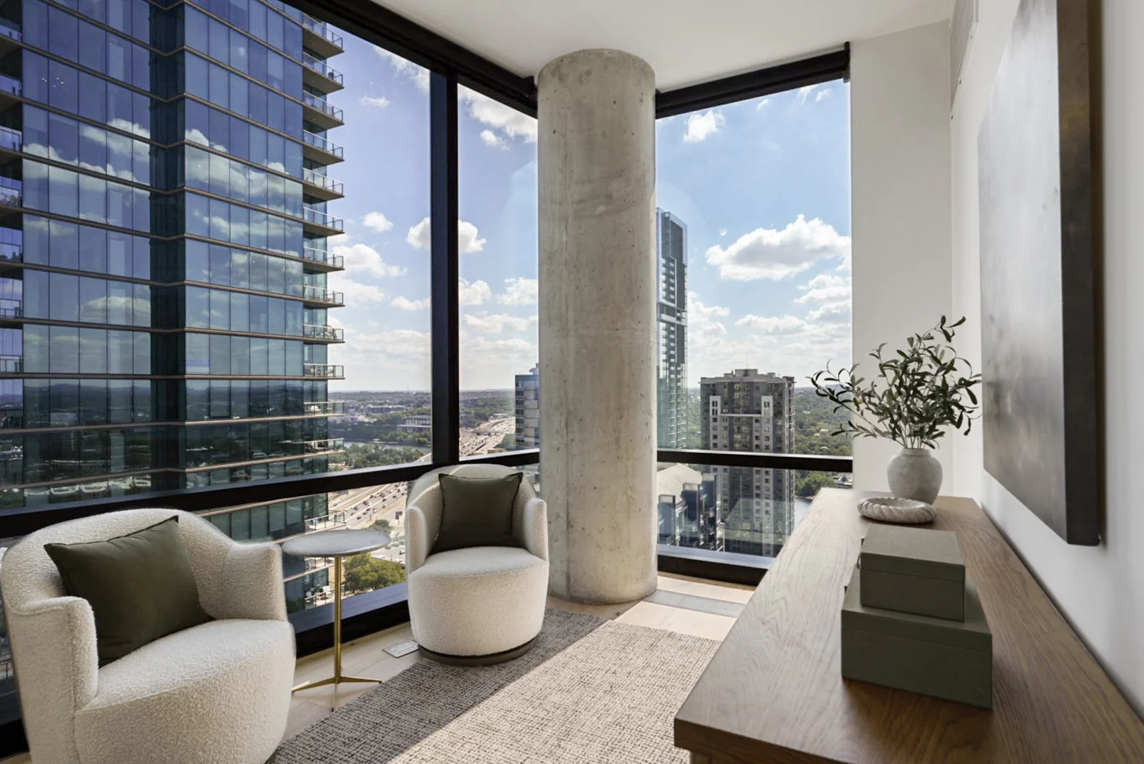Downtown_Home_staging.jpg