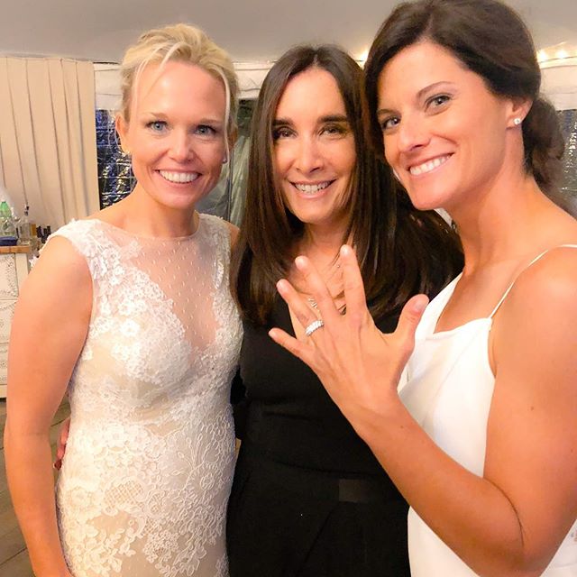 How gorgeous are these brides and that STUNNING wedding band?! #dorodesignjewelry