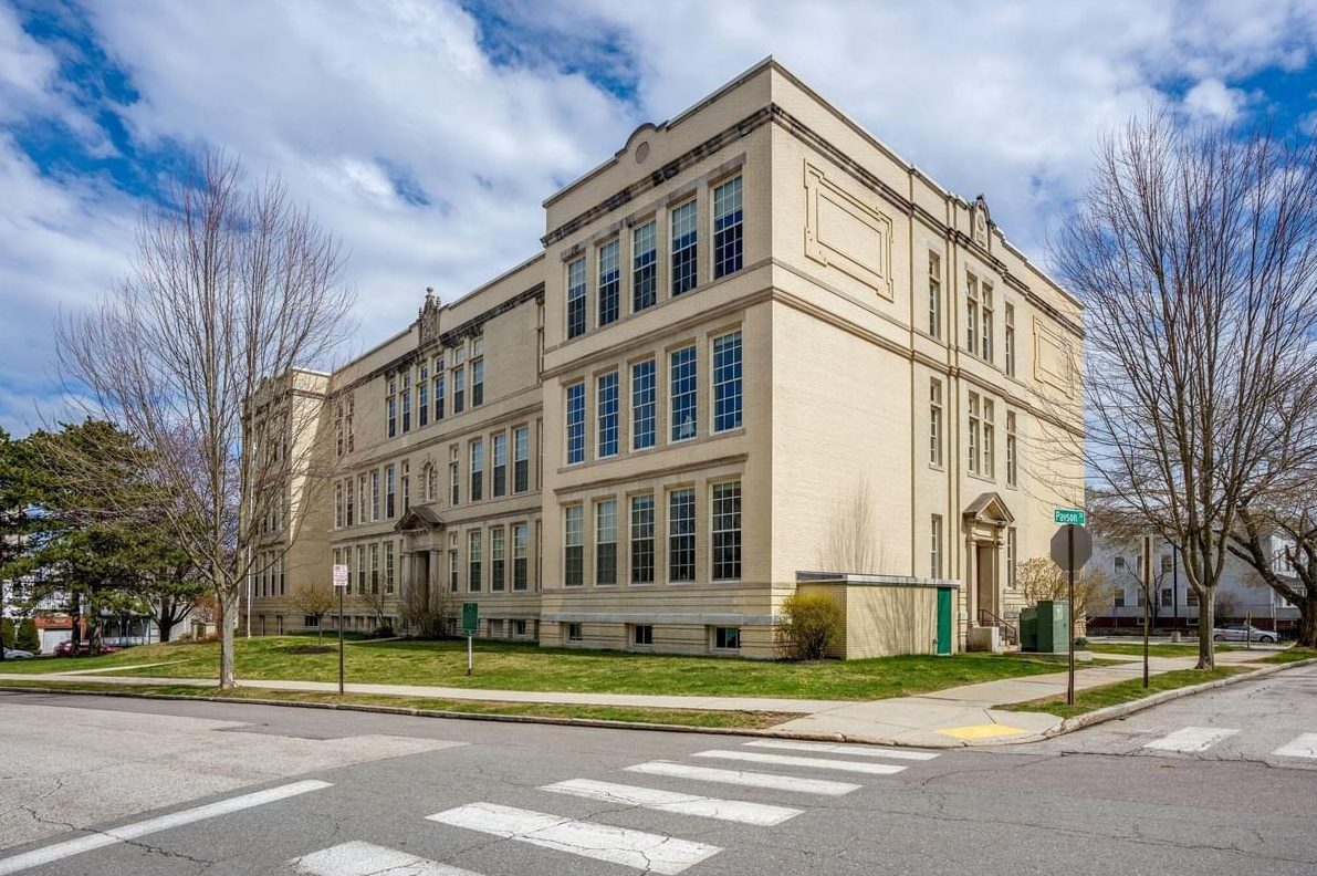 Nathan Clifford Exterior.png