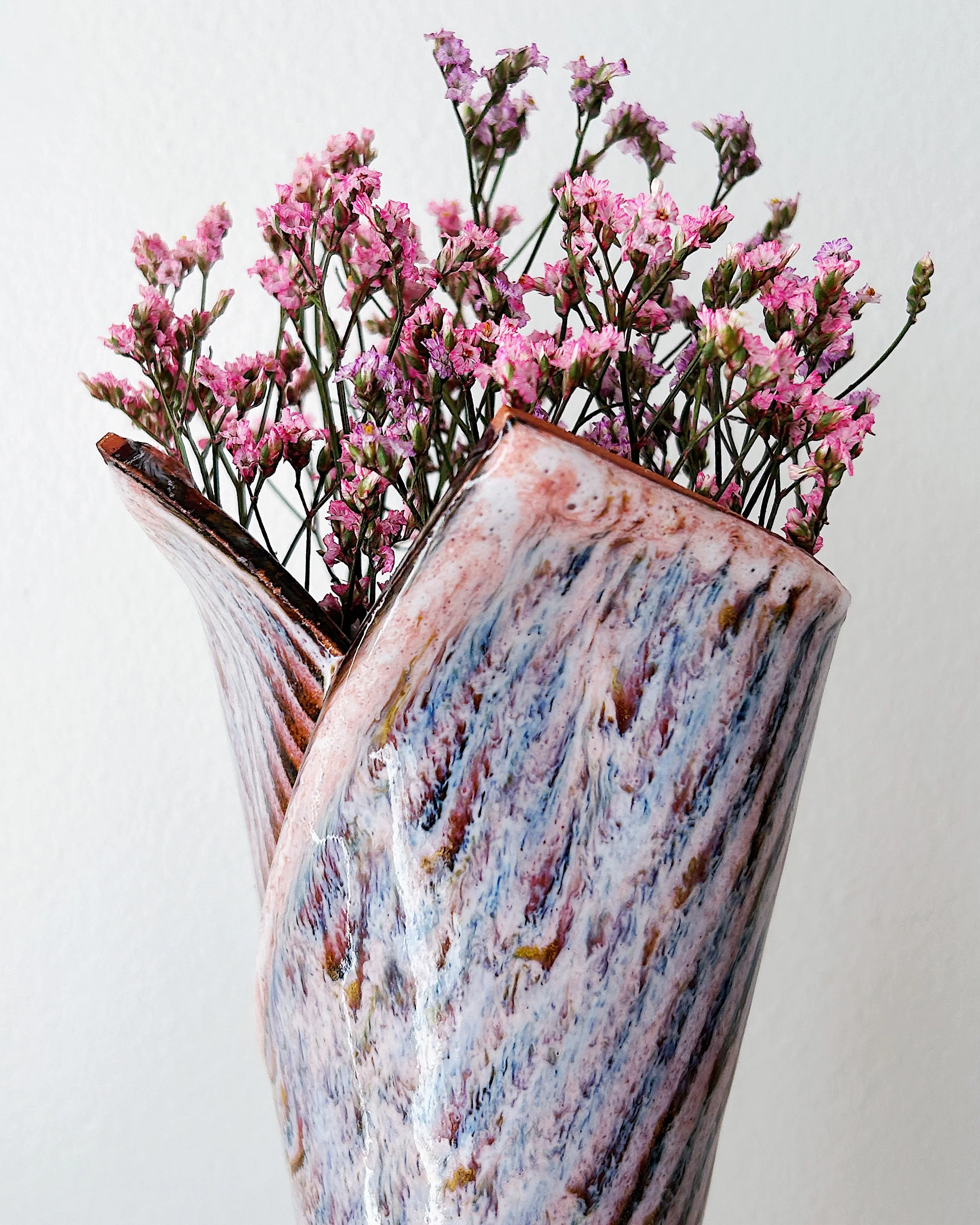 Cone XL — Strawberry Chocolate 02.jpg
