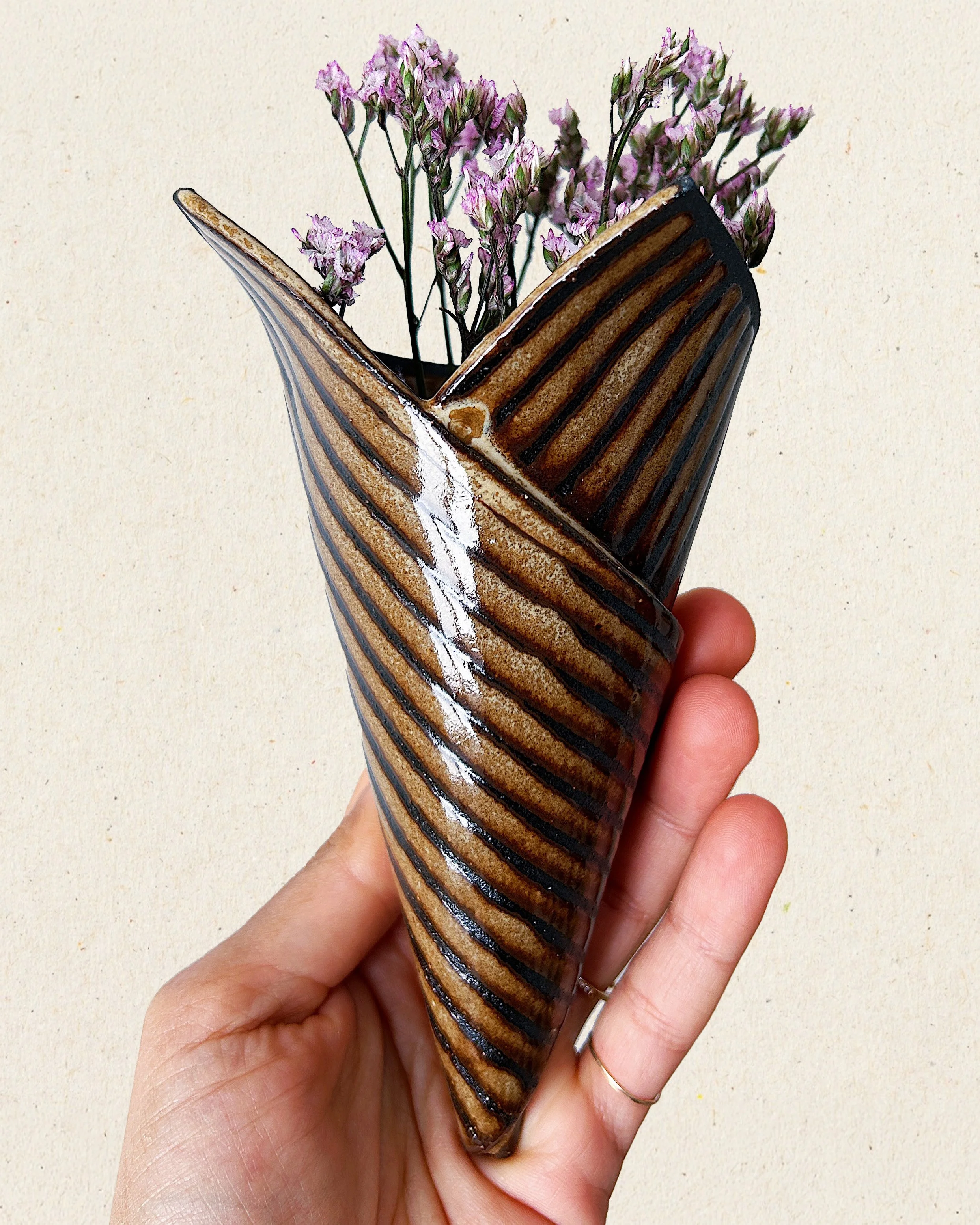 Cone M — Caramel Chocolate 01.jpg