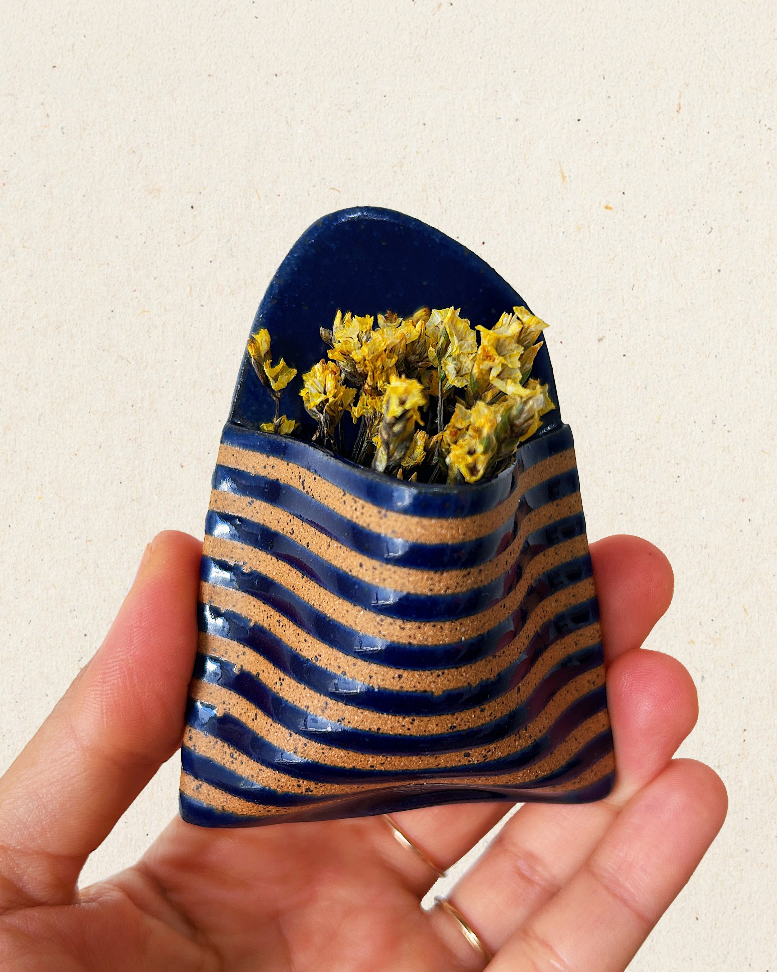 Magnet — Prison Cake 01.jpg