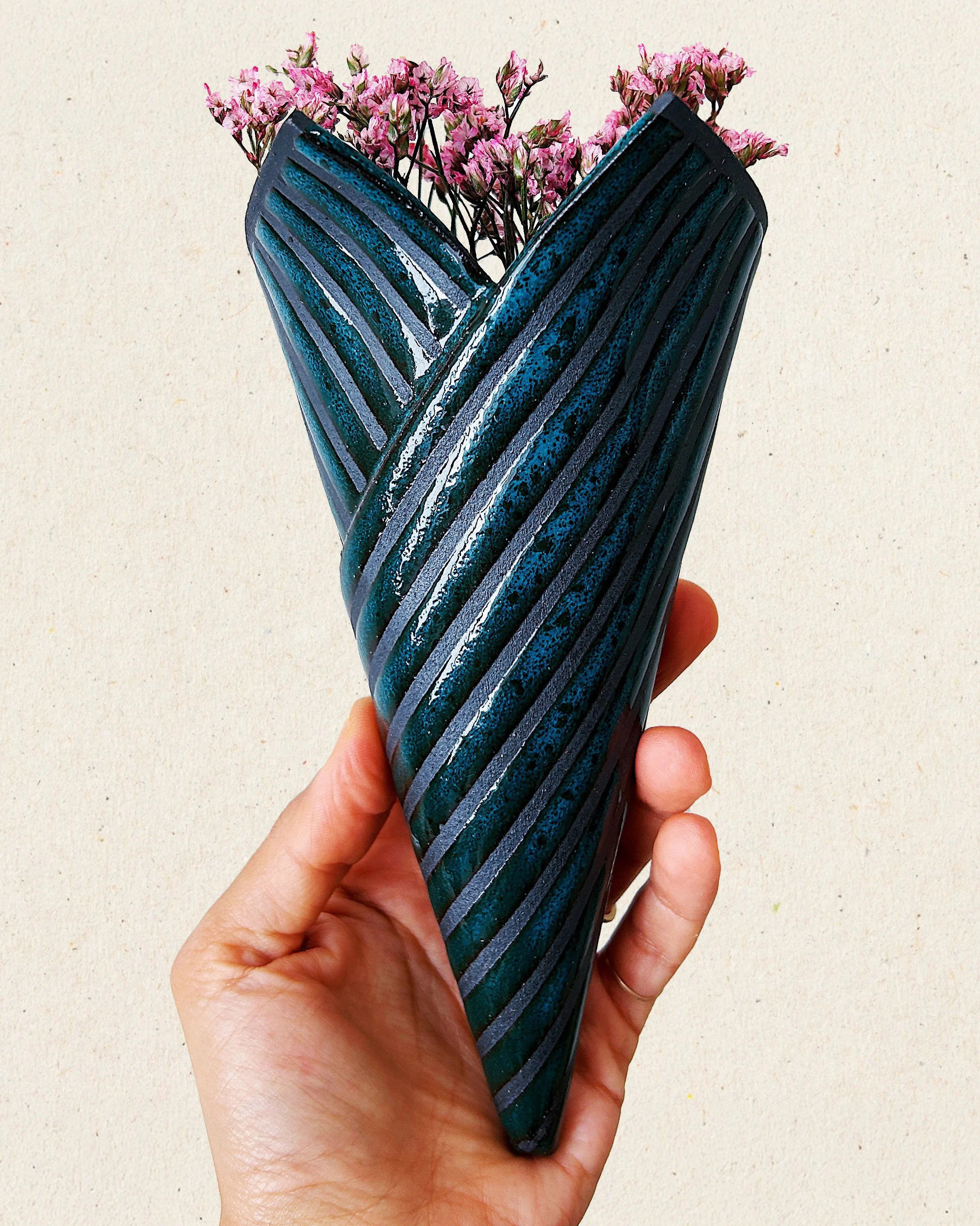 Cone Blue Curacao Liqueur 02.jpg