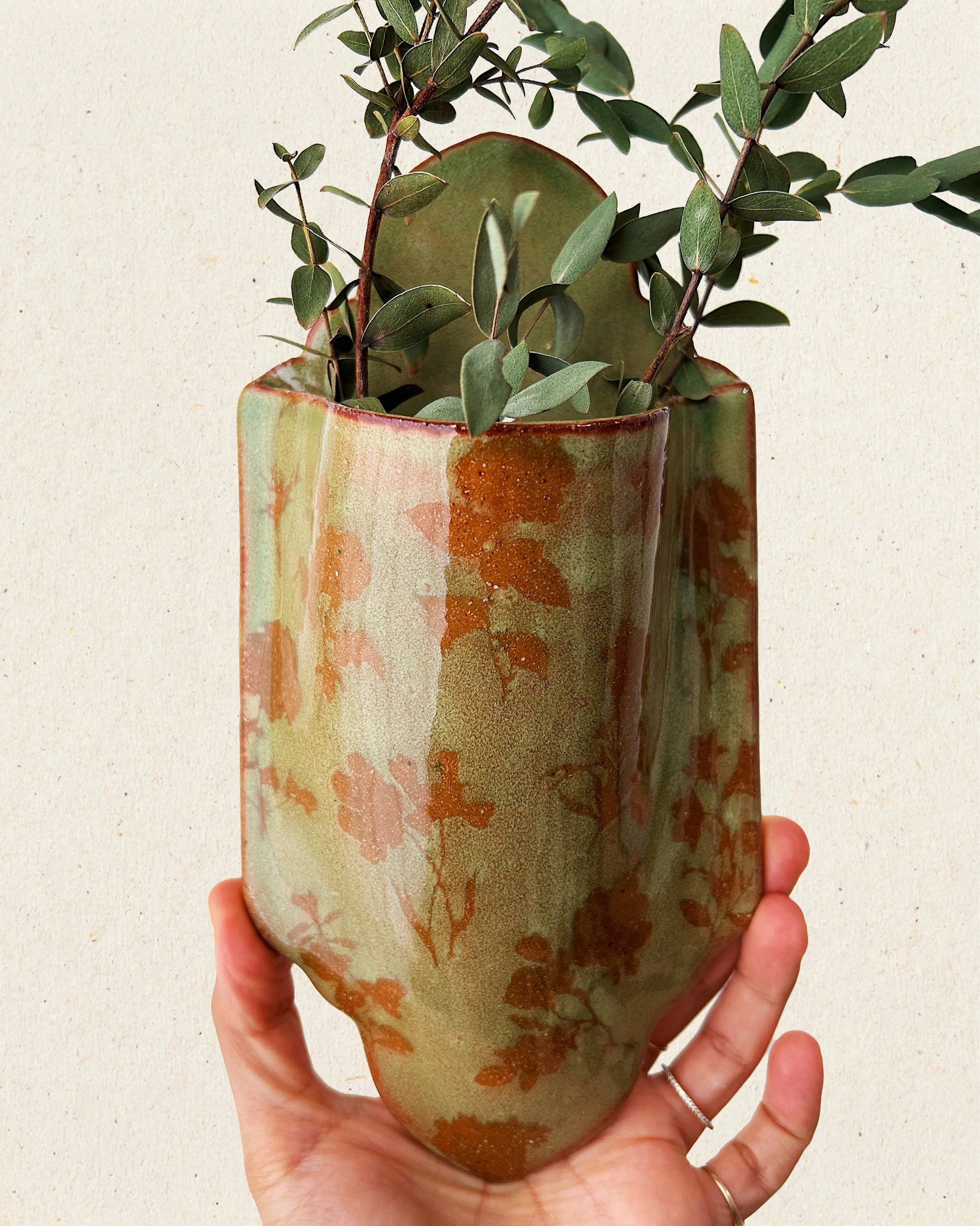 Pocket L — Pistachio Cake 01.jpg