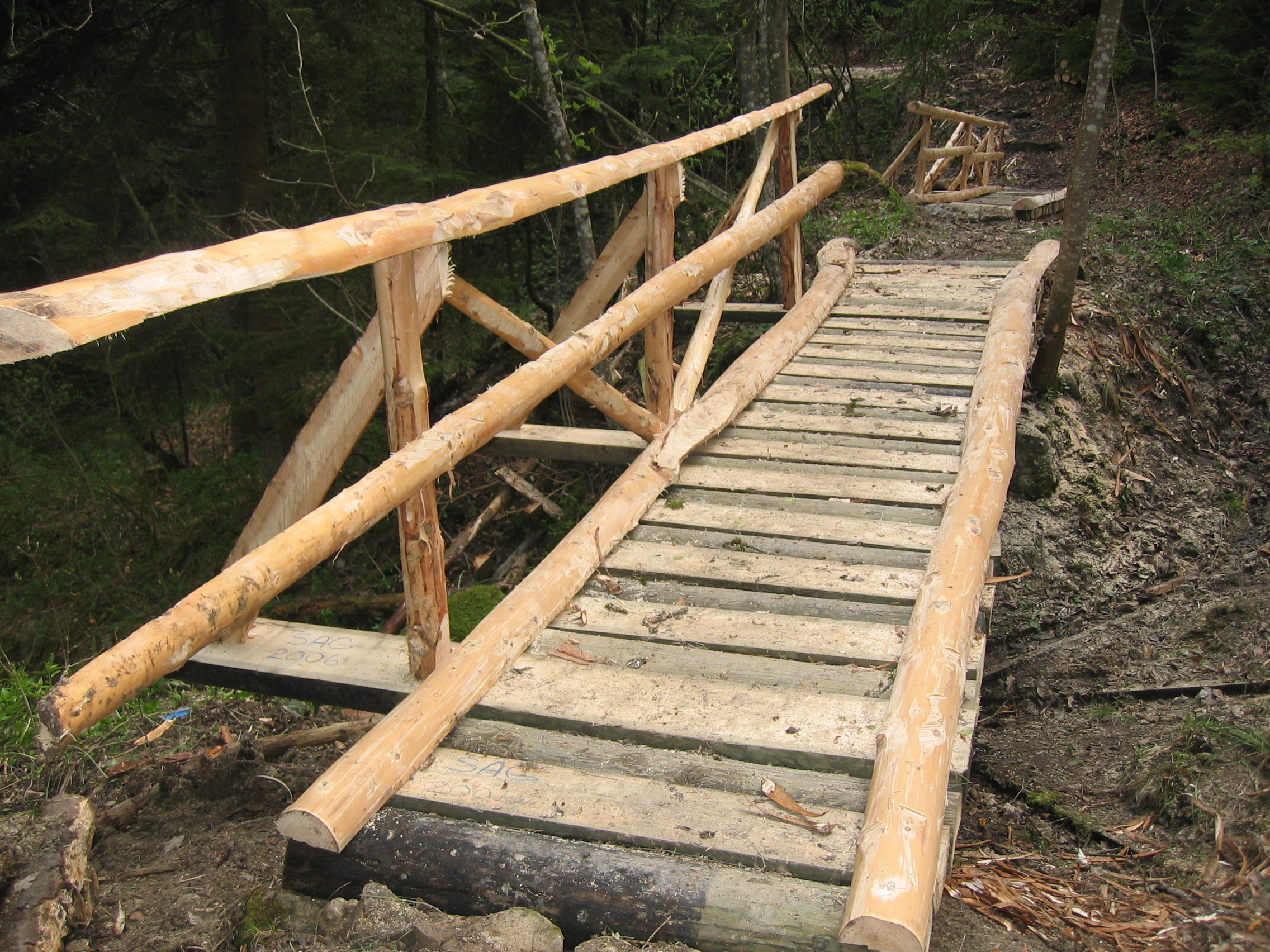 2006: Neue Brücken beim Rundweg Galgenen