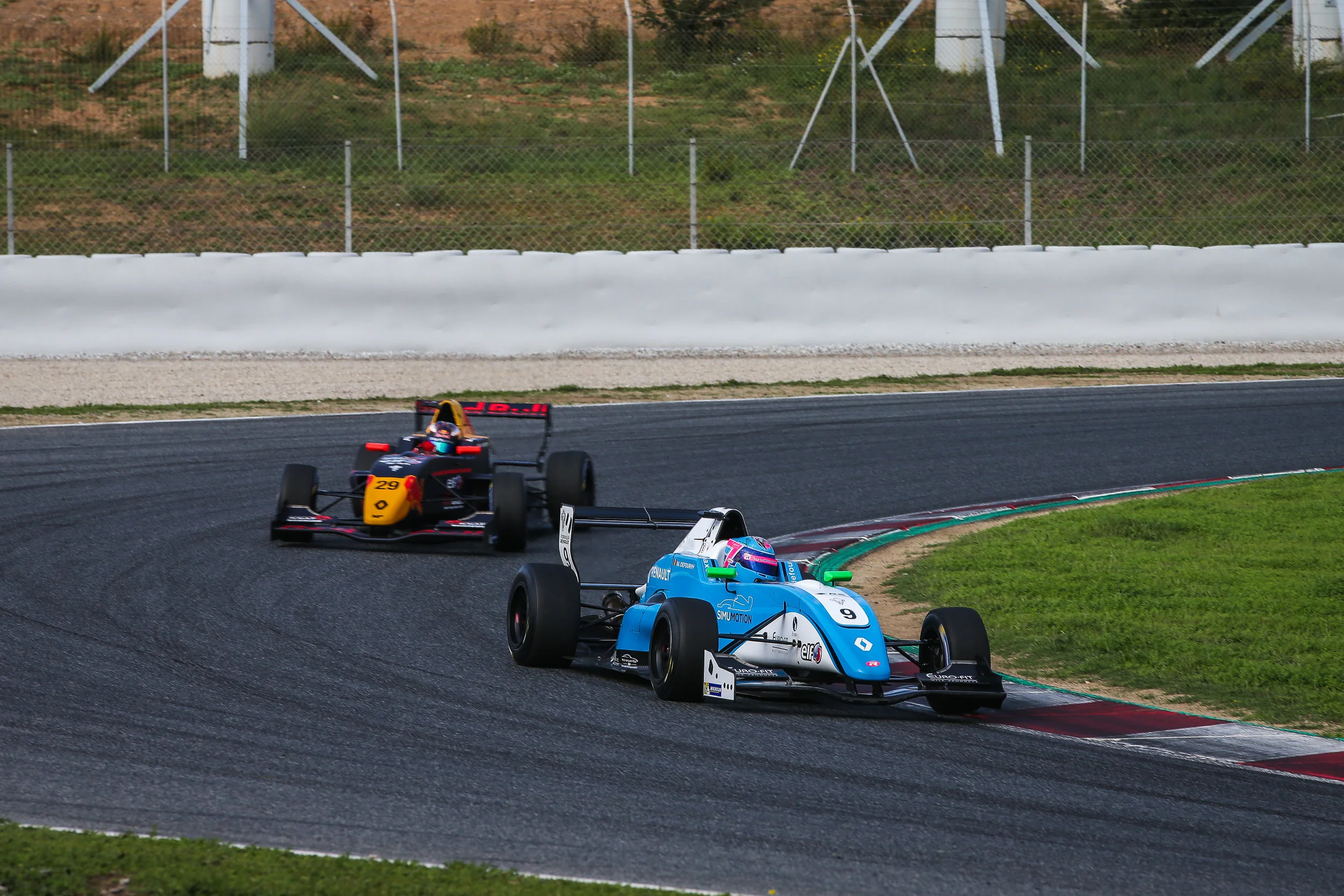 BAR_FR20_DL-6550-2.jpg