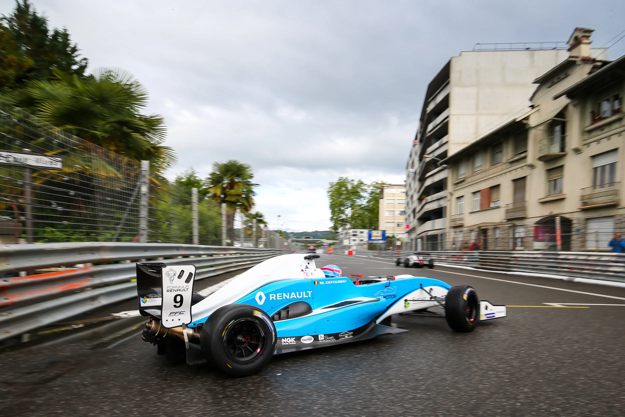 PAU_FR20_SR-2081-2.jpg
